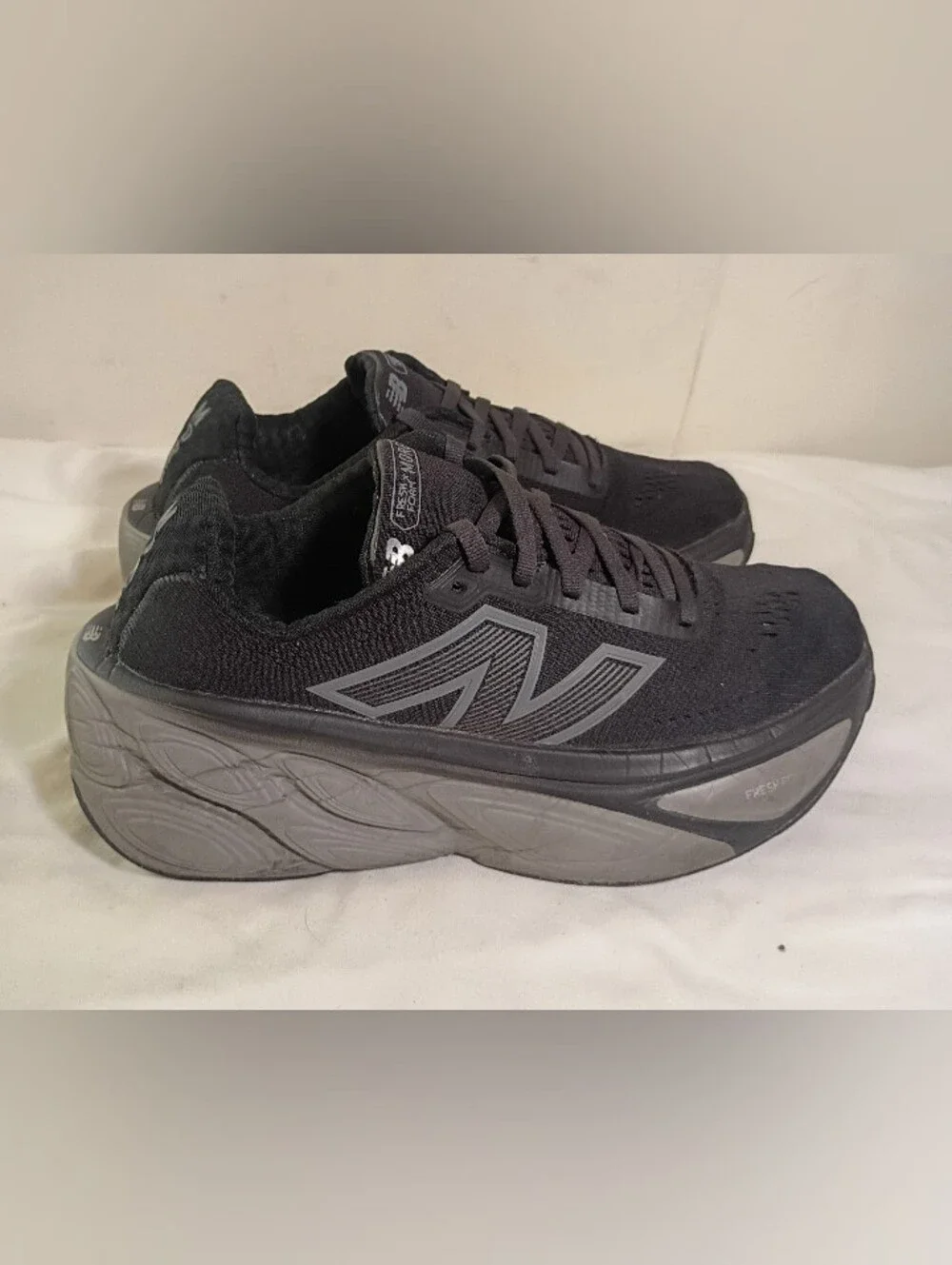 New Balance Fresh Foam X More v5 Black Women's Size 8 Wide (D) WMORLK5 Running